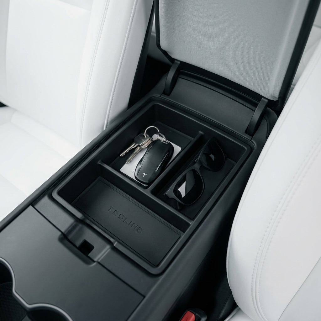 Bac organisateur Tesline dans la console centrale d'une Tesla