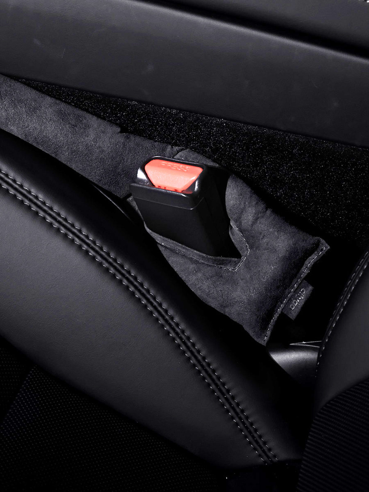 Comble-espace de siège alcantara pour Tesla — photo 3