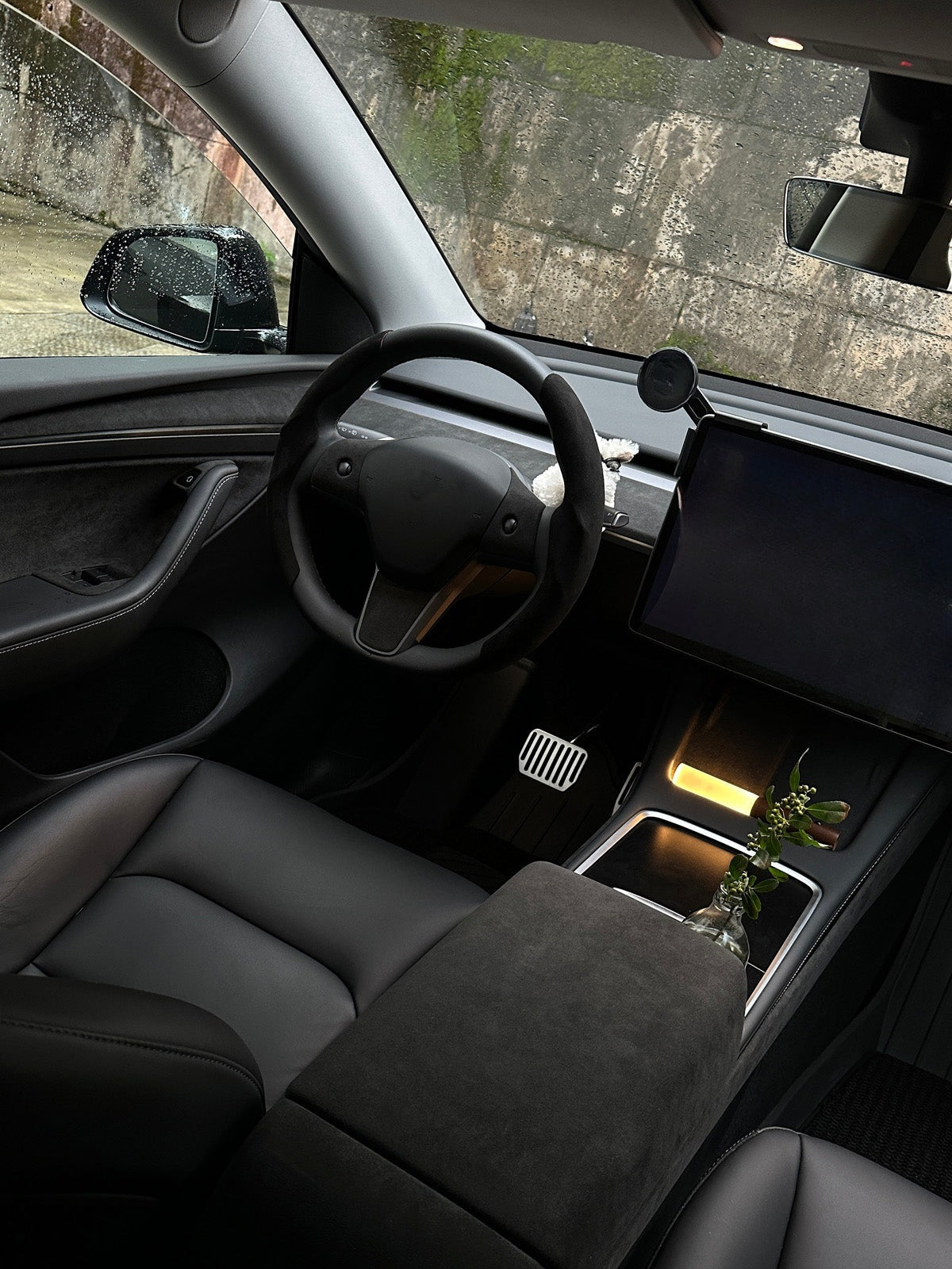 Habillage de contre-portes alcantara pour Tesla Model Y (2025-2026) — photo 7