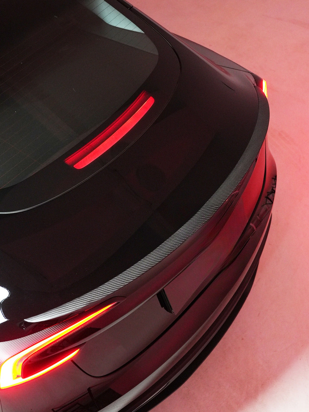 Becquet arrière carbone pour Tesla Model 3 et Model Y — photo 5