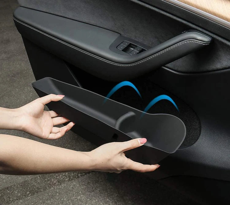 Boite de rangement coté porte en silicone pour Tesla Model Y