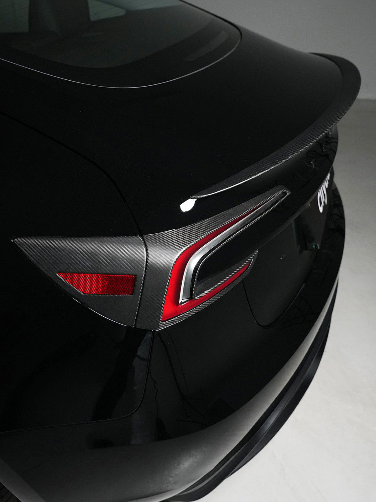 Contours de feux arrière carbone pour Tesla Model 3 Highland (2024+) — photo 2