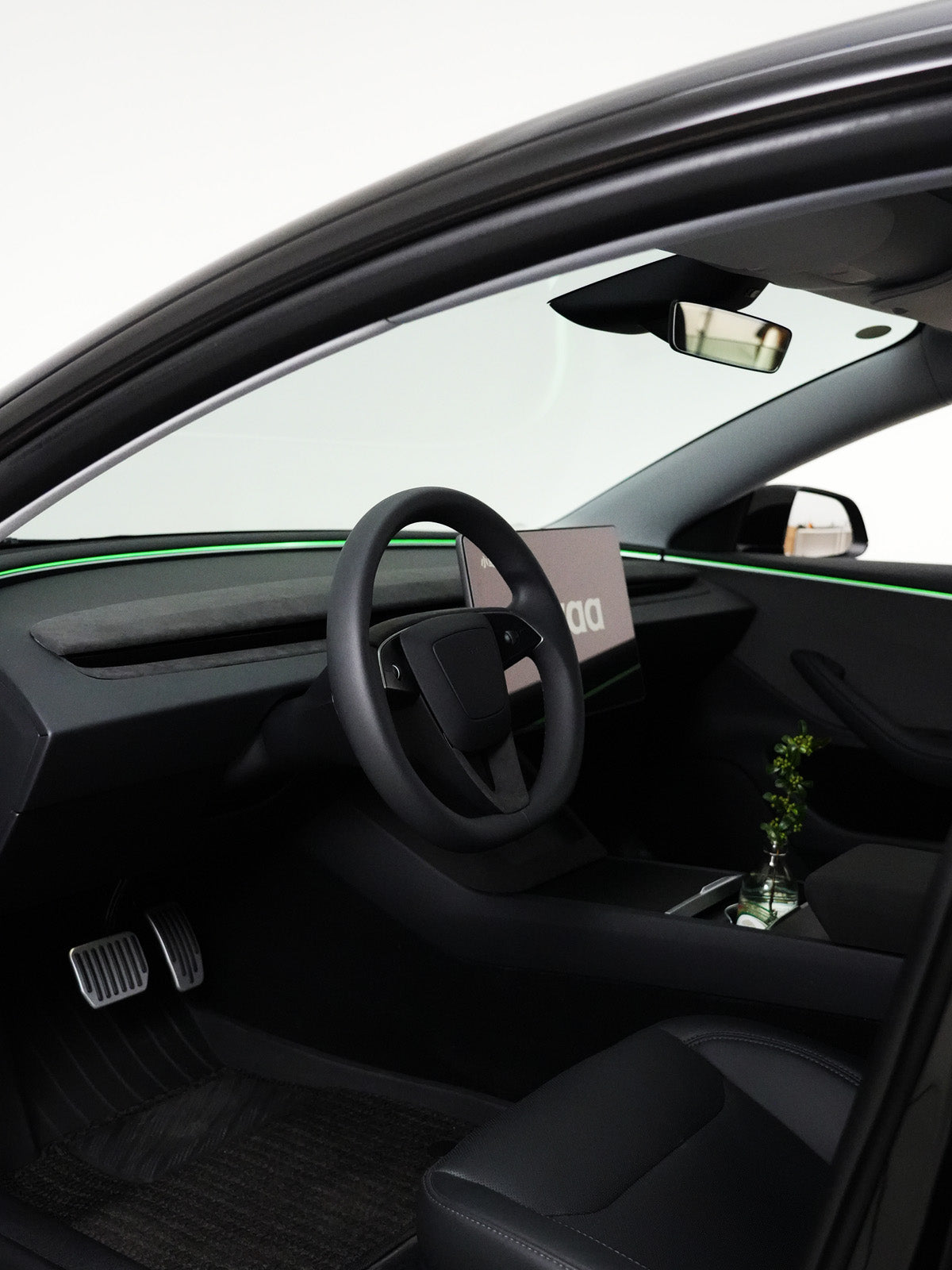 Caches boutons de portes alcantara pour Tesla Model 3 et Y (2024+) — photo 2