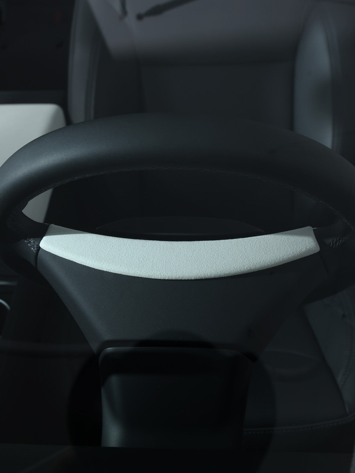 Arc supérieur de volant suède pour Tesla Model 3 et Y (2024+) — photo 4
