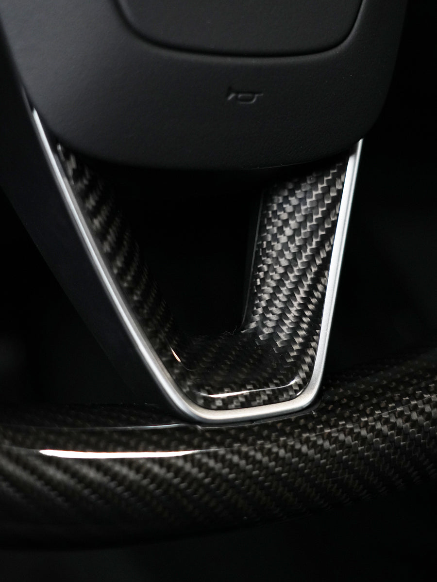 Insert V de volant carbone pour Tesla Model 3 et Y (2024+) — photo 4