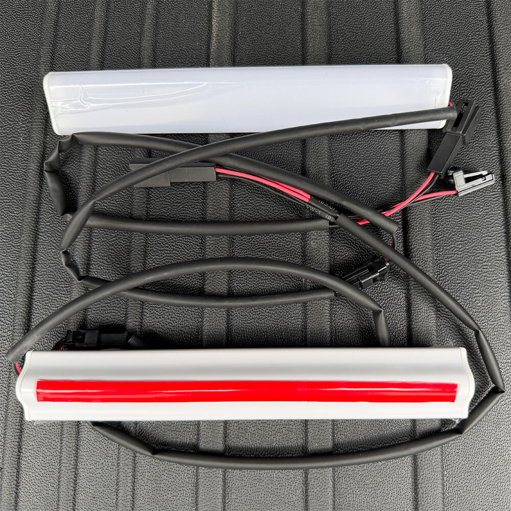 Barre lumineuse de coffre — Model 3 Highland · Model Y Juniper · Model Y L — visuel 12