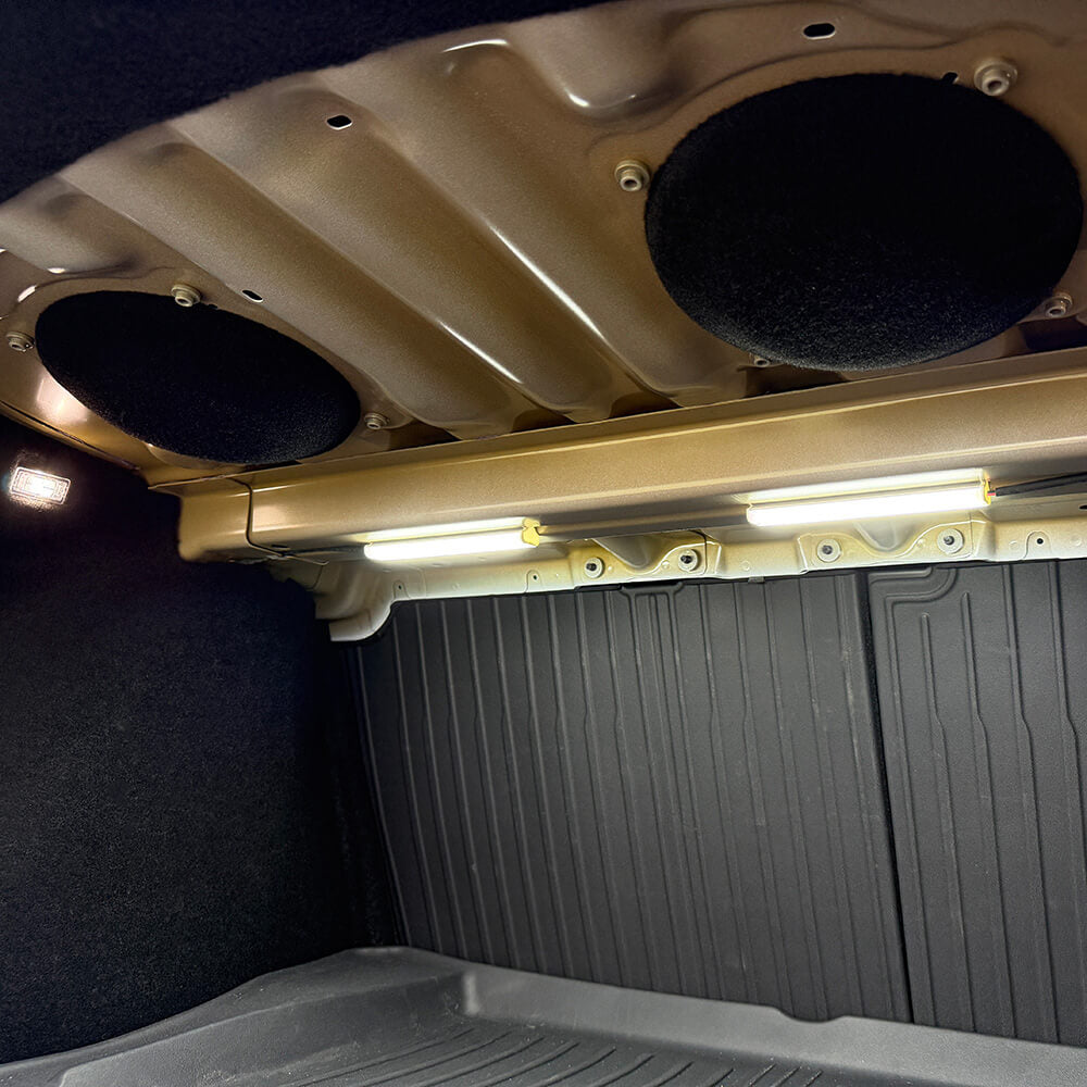 Barre lumineuse de coffre — Model 3 Highland · Model Y Juniper · Model Y L — visuel 10