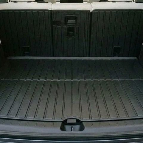 Tapis de coffre dans une Tesla Model Y