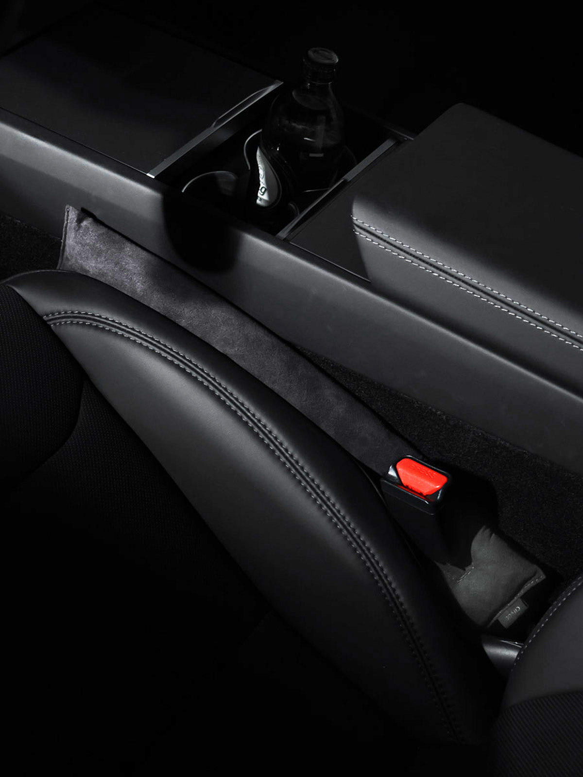 Comble-espace de siège alcantara pour Tesla