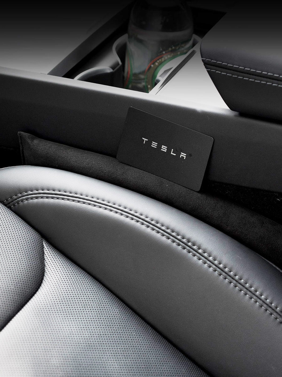 Comble-espace de siège alcantara pour Tesla — photo 5