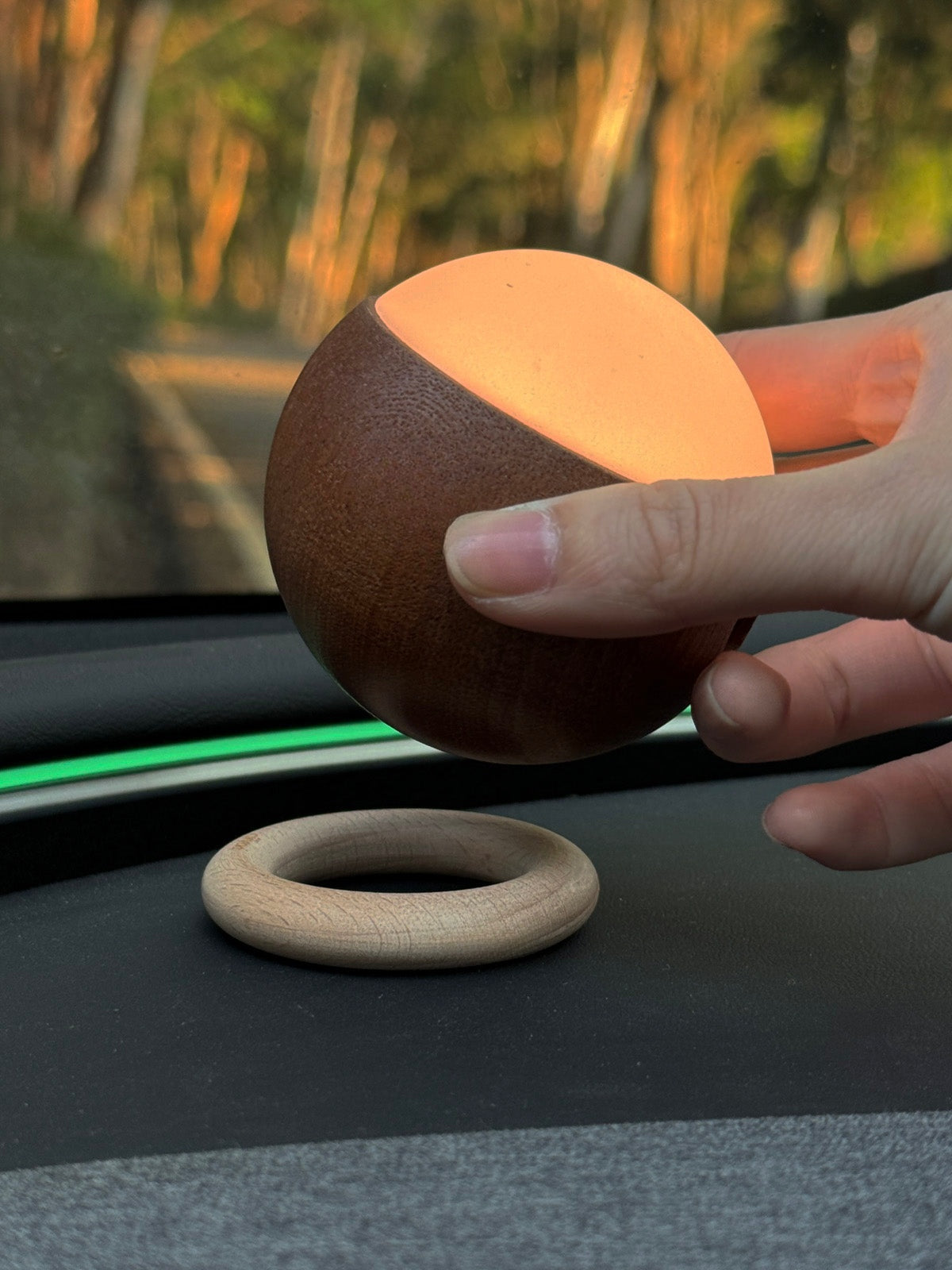 Lampe d'ambiance bois – sphère pour Tesla — photo 4