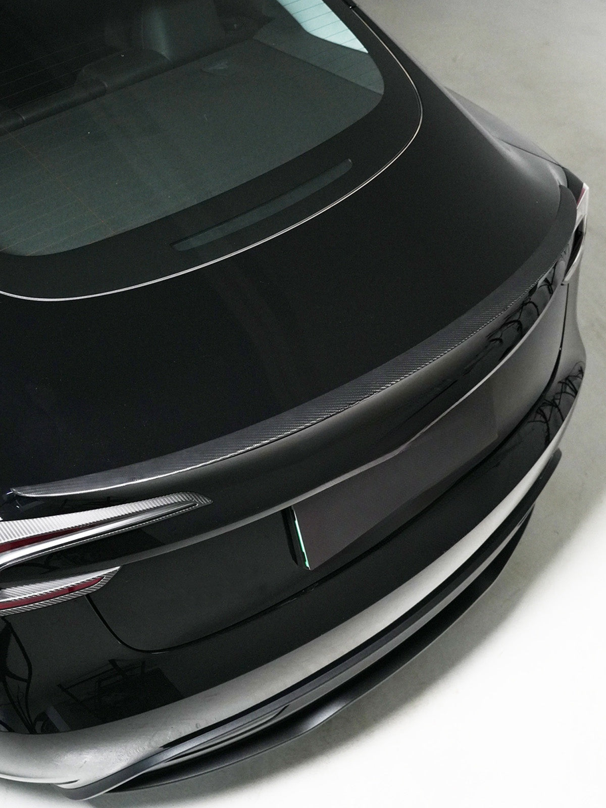Becquet arrière carbone pour Tesla Model 3 et Model Y — photo 6