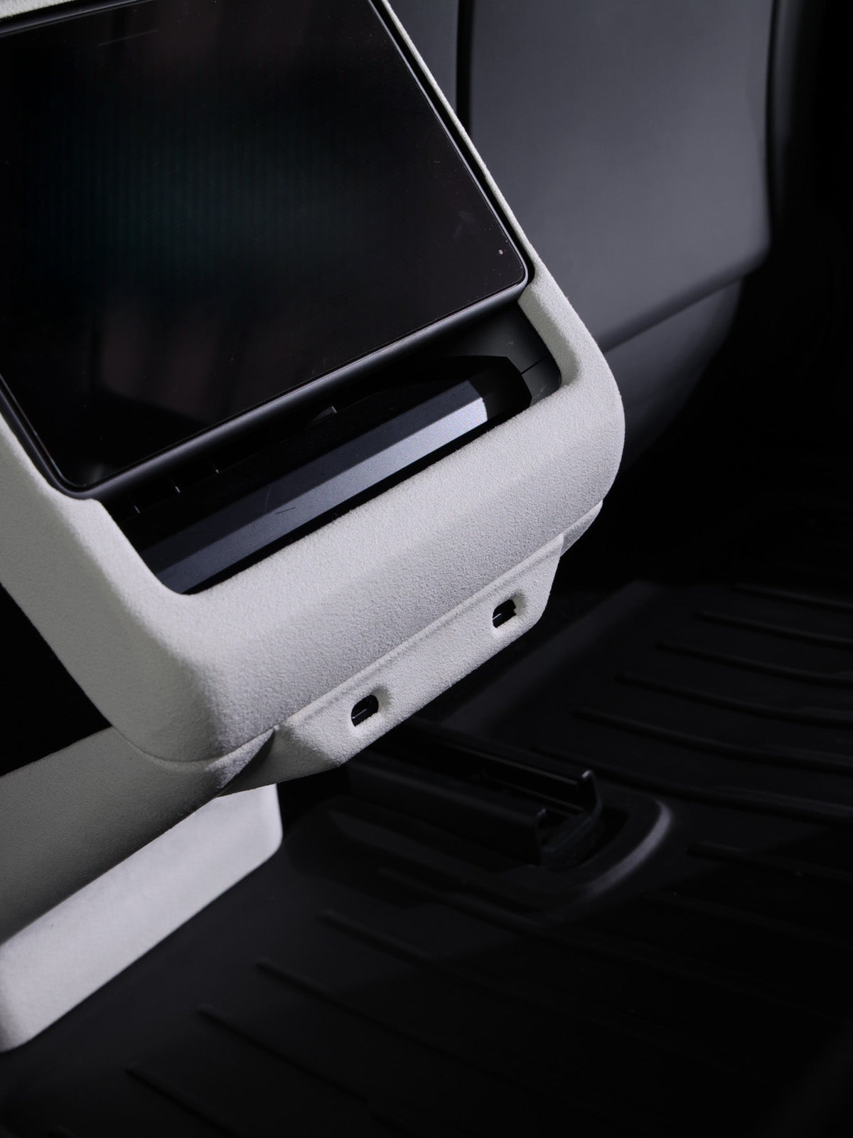 Protection arrière de console suède pour Tesla Model 3 et Y (2024+) — photo 3