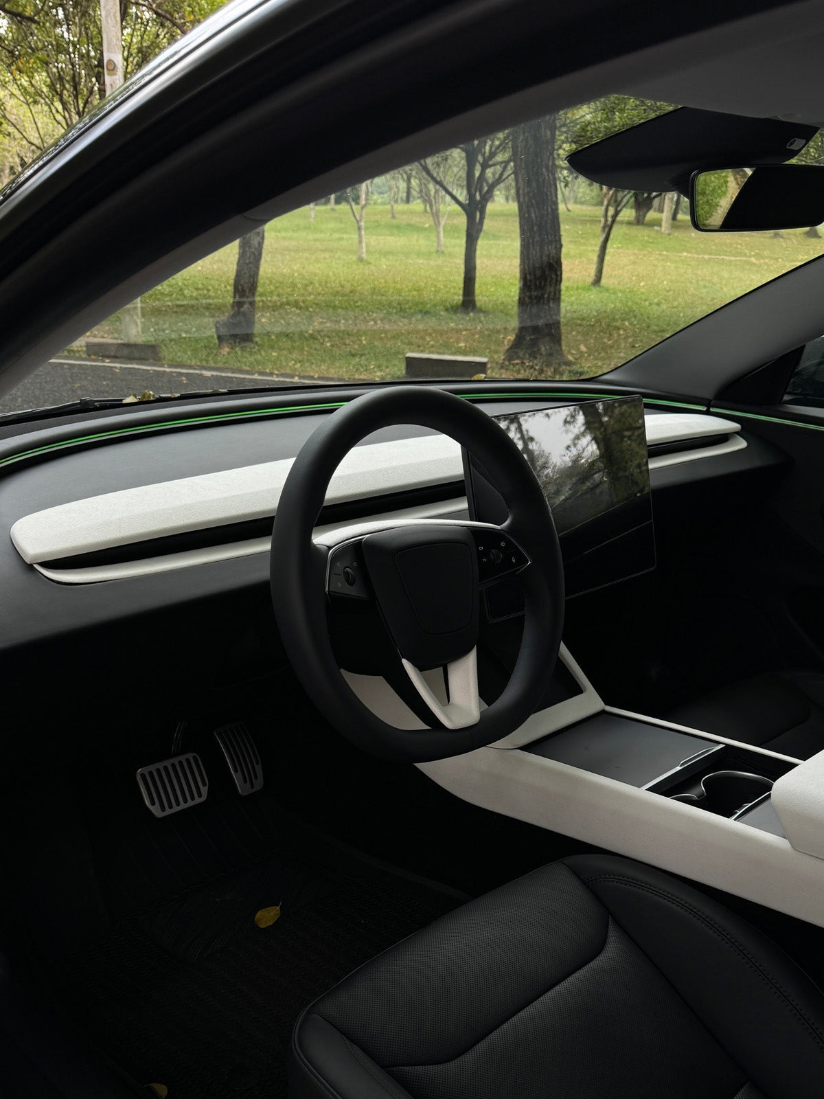 Flancs de console suède pour Tesla Model 3 et Y (2024+) — photo 5