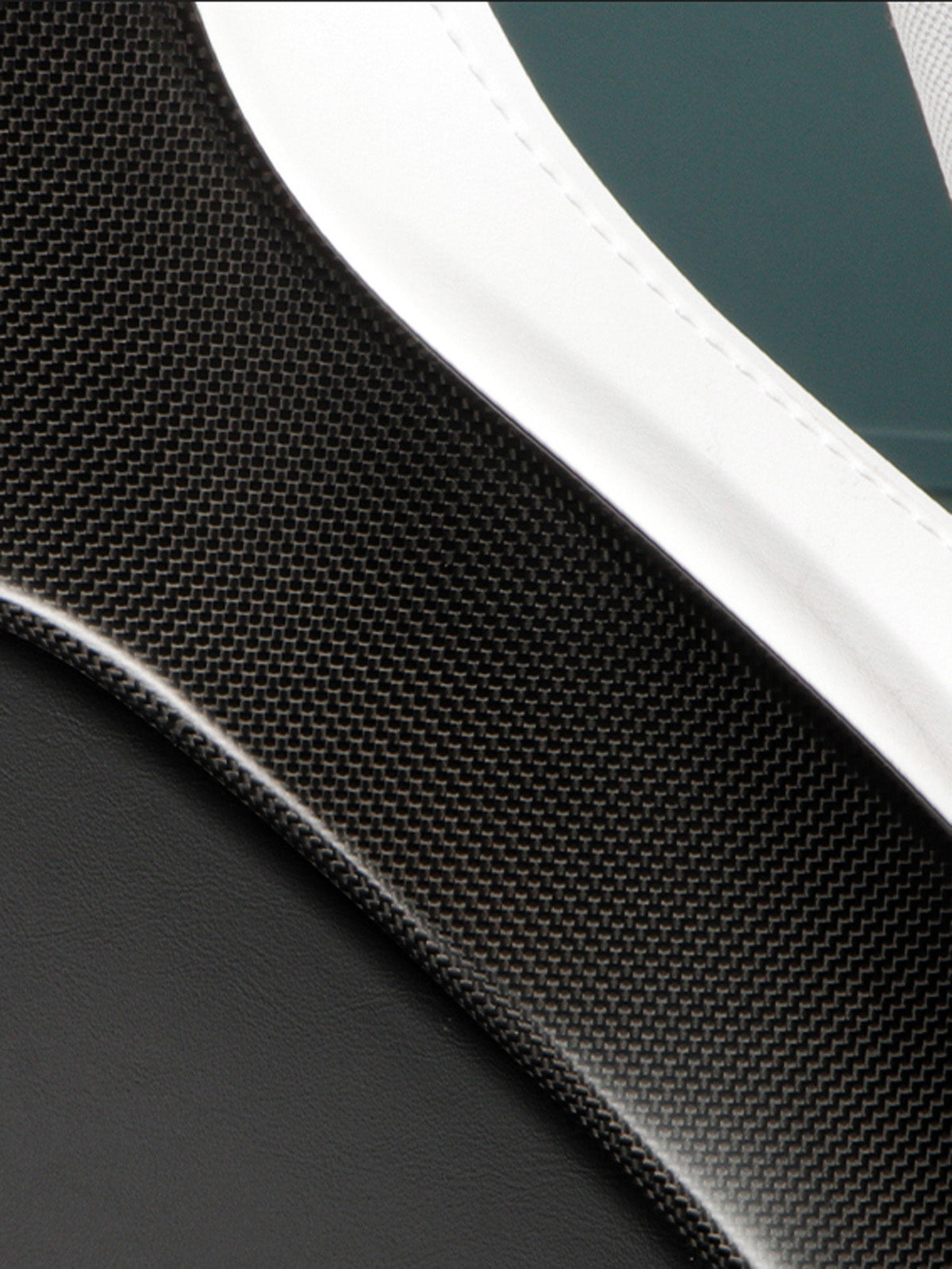 Coques hautes de dossiers carbone pour Tesla Model 3 Performance — photo 4