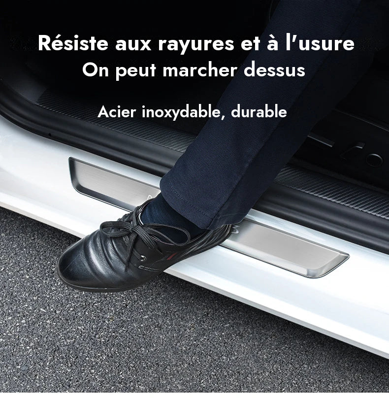 Seuil de porte rétro-éclairé Tesla Model 3 — photo 5