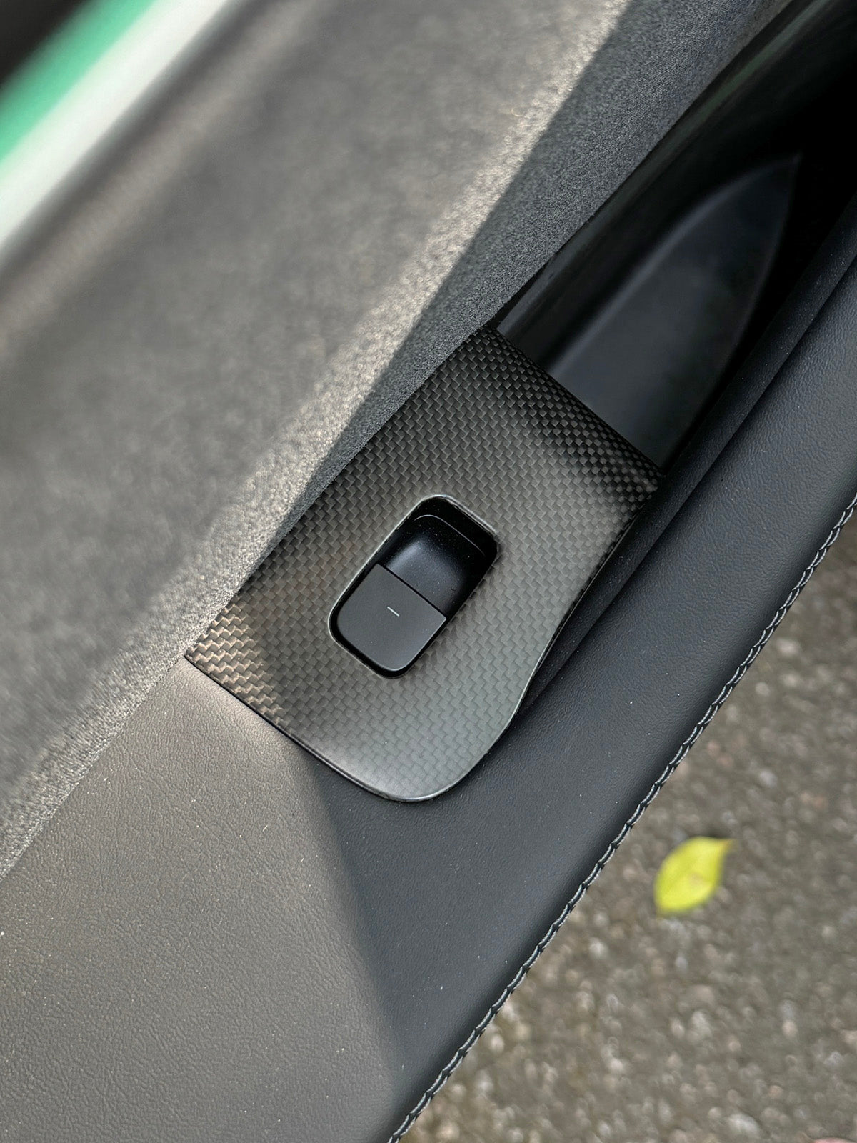 Caches boutons vitres et portes carbone pour Tesla Model 3 et Y (2024+)