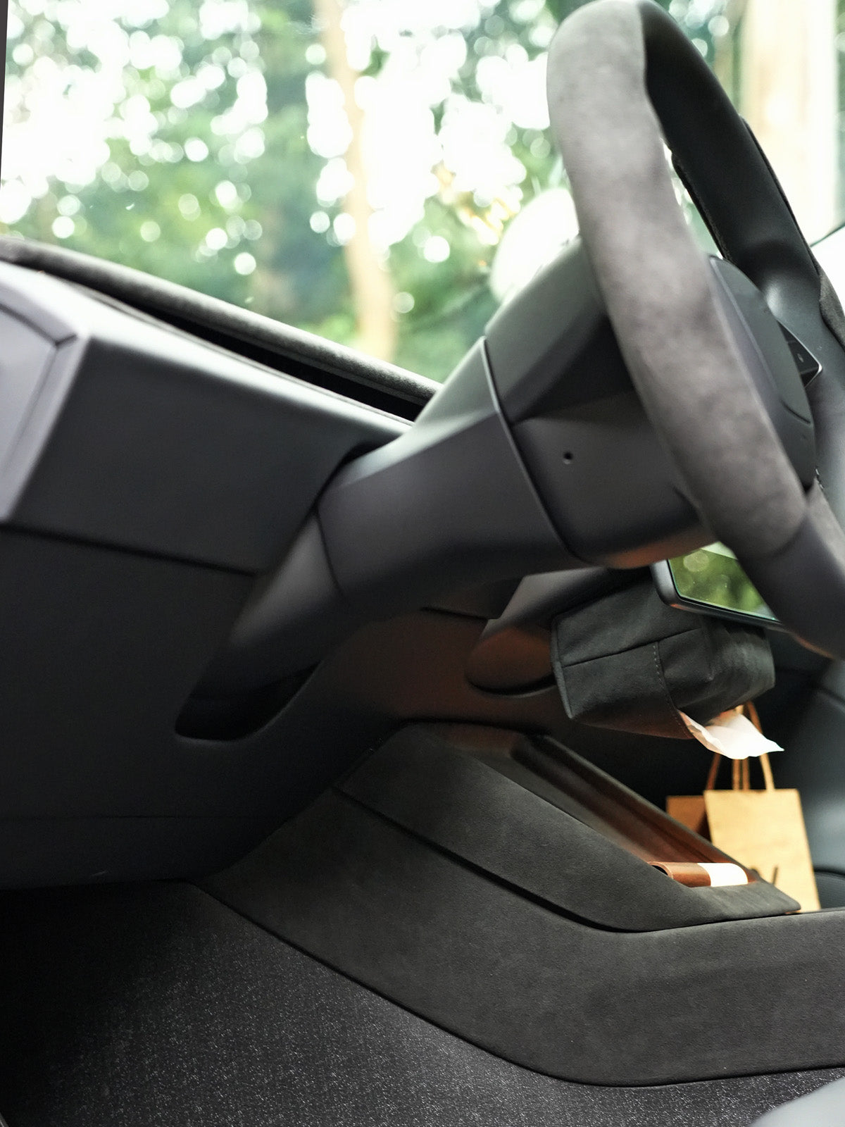 Flancs de console alcantara pour Tesla Model 3 et Y (2024+) — photo 2