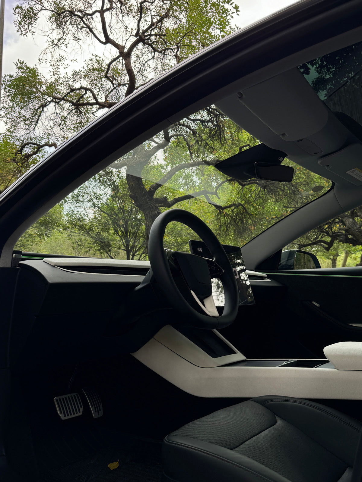 Couvre-accoudoir suède pour Tesla Model 3 et Y (2024+)