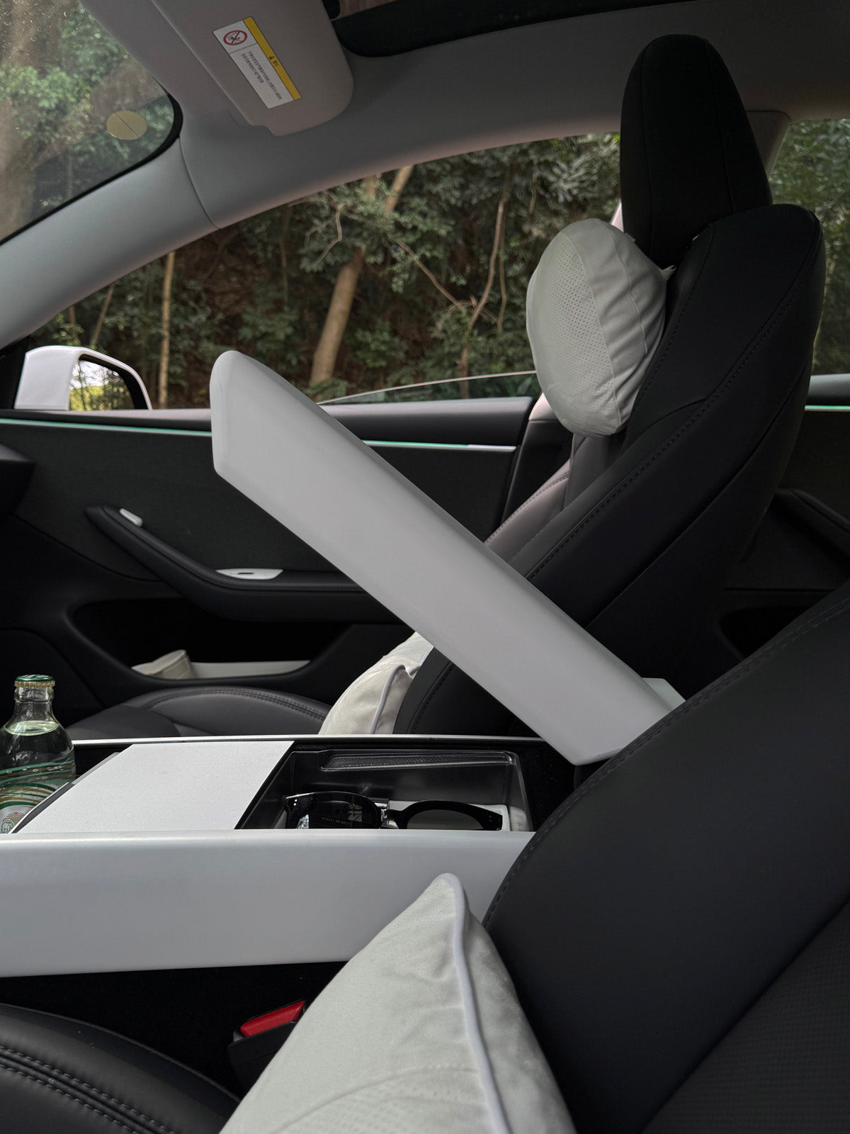 Couvre-accoudoir souple pour Tesla Model 3 et Model Y — photo 2