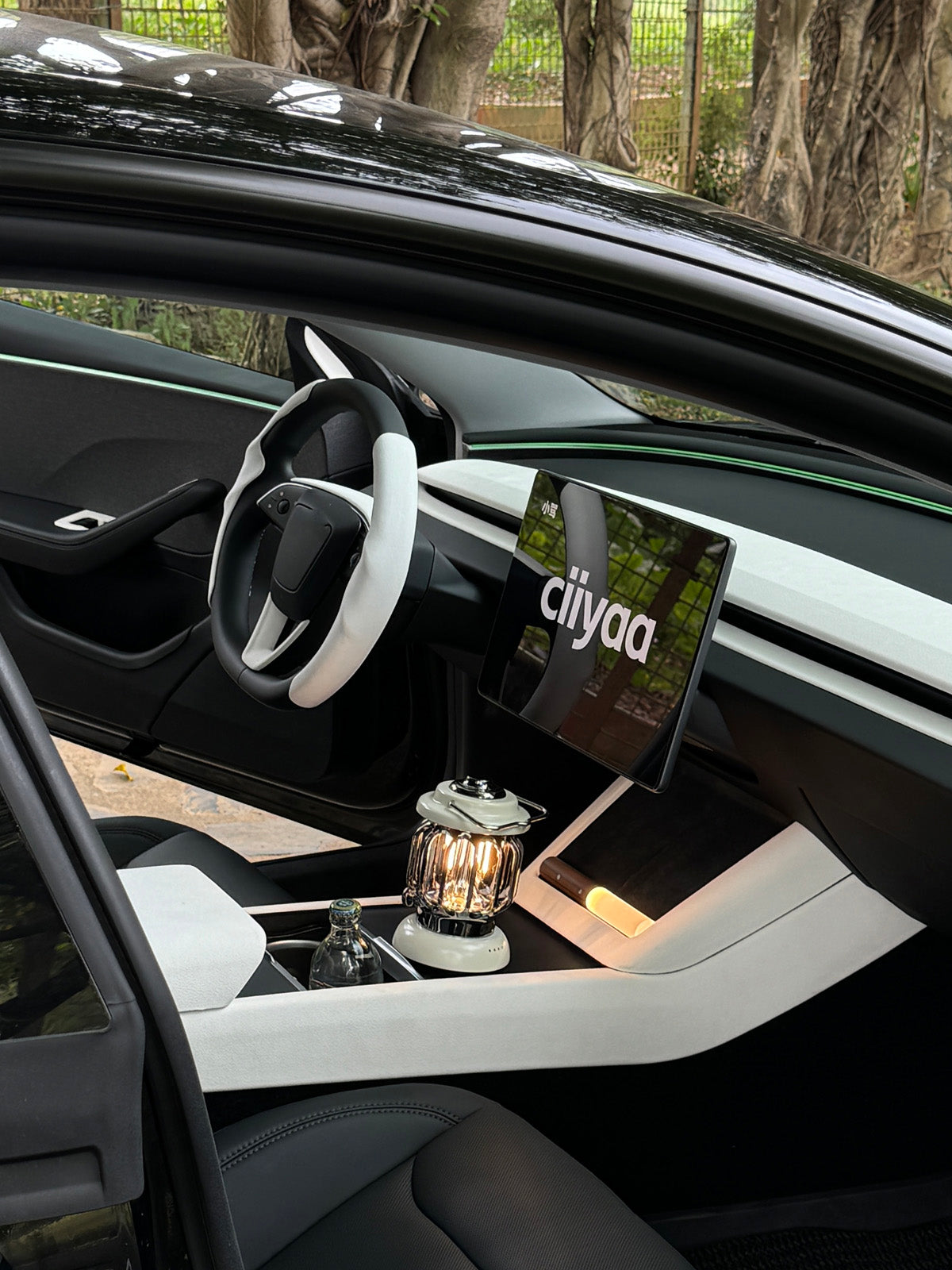 Caches boutons de portes suède pour Tesla Model 3 et Y (2024+) — photo 4