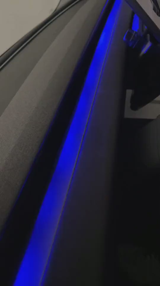 Couleur de l'éclairage réglée depuis le téléphone.