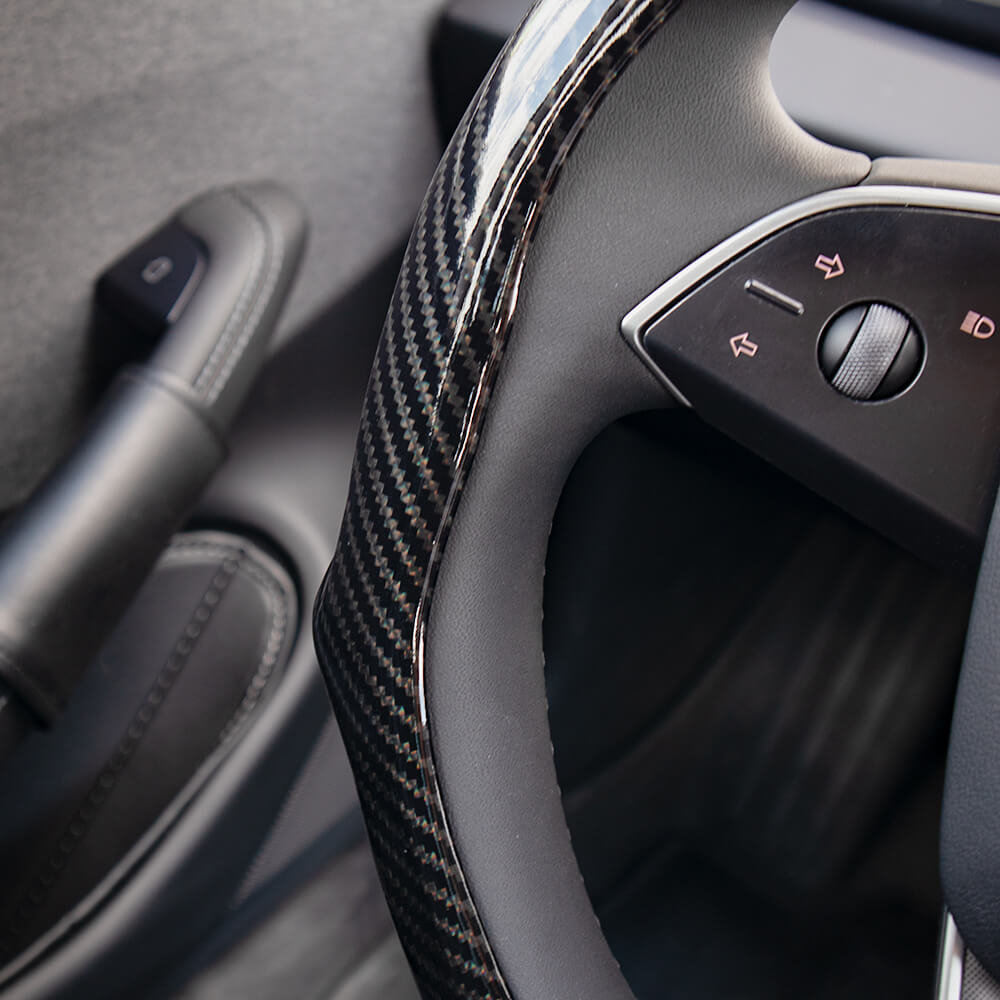 Couvre-volant effet carbone Tesla — visuel 13