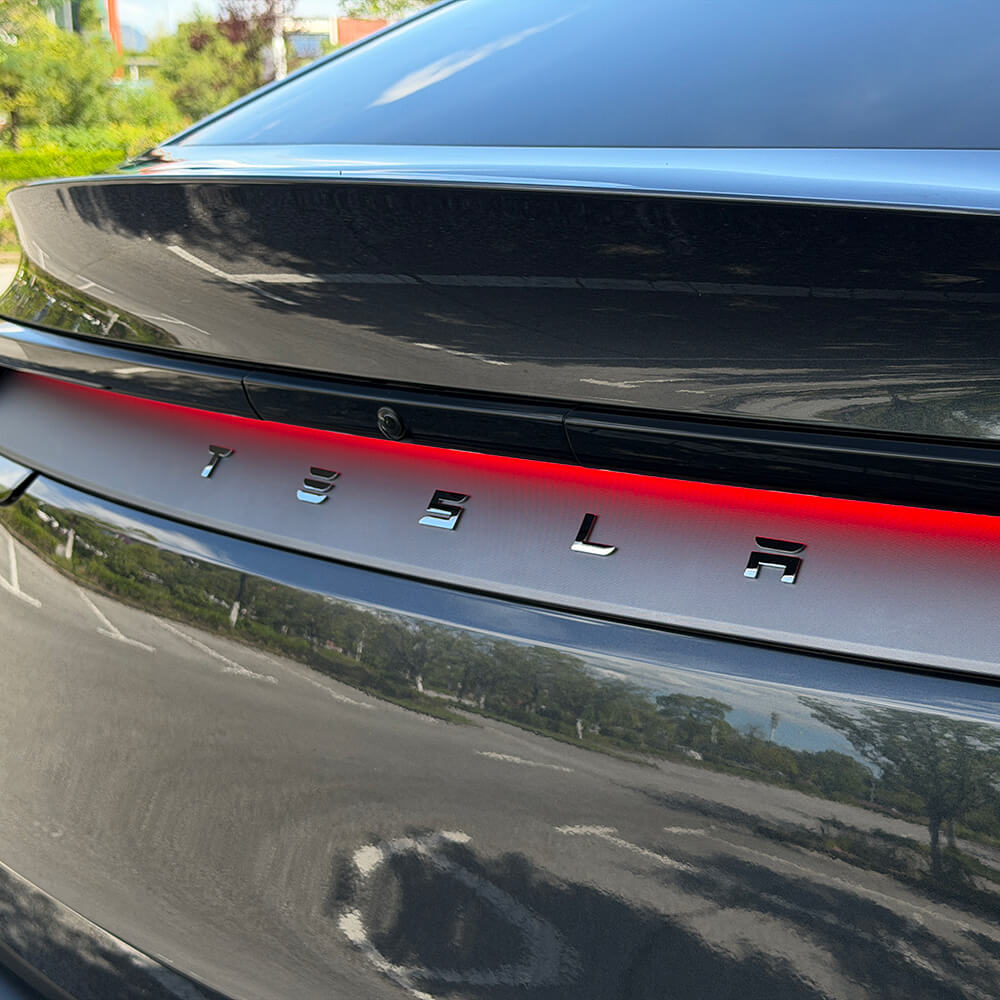 Caches lettres TESLA de hayon Tesla — visuel 2